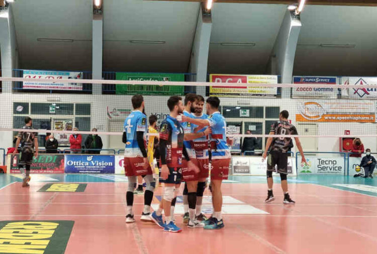 Sconfitta in casa della capolista per Avimecc Volley