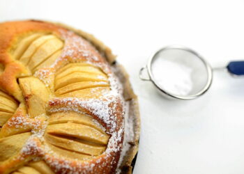 Torta di mele e noci: ricetta veloce ragusana