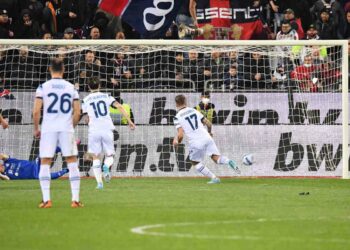 Show Lazio in Sardegna, Cagliari sconfitto 3-0