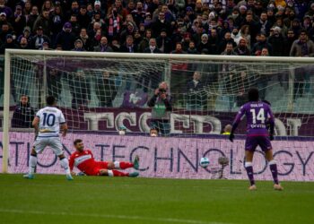 Caprari risponde a Piatek, Fiorentina-Verona 1-1