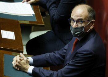 Letta “Le sanzioni fanno male alla Russia, è vicina al default”