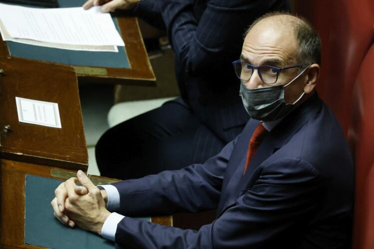 Letta “Le sanzioni fanno male alla Russia, è vicina al default”