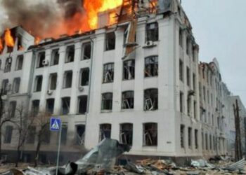 Guerra Ucraina, sotto attacco dei russi la città di Dnipro