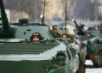 Procede avanzata russa in Ucraina, bombardamenti a Dinipro e Kiev