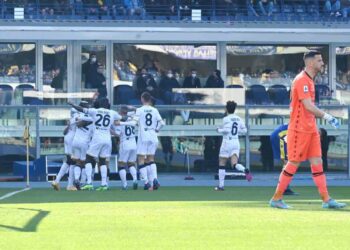 Il Napoli si rilancia a Verona nel segno di Osimhen