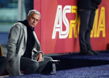 Mourinho “Penso solo al Vitesse e non al derby”