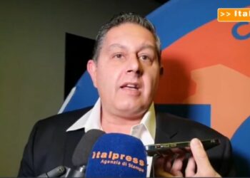Toti “Chi non vuole aiutare Zelensky non festeggi il 25 aprile”