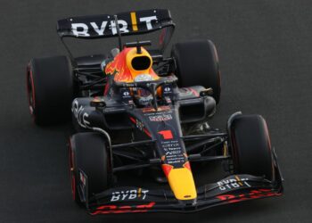 Verstappen vince in Arabia Saudita, 2° Leclerc e 3° Sainz