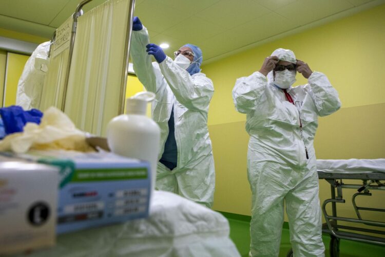 Covid Italia, 77.621 nuovi casi e 170 decessi in 24 ore