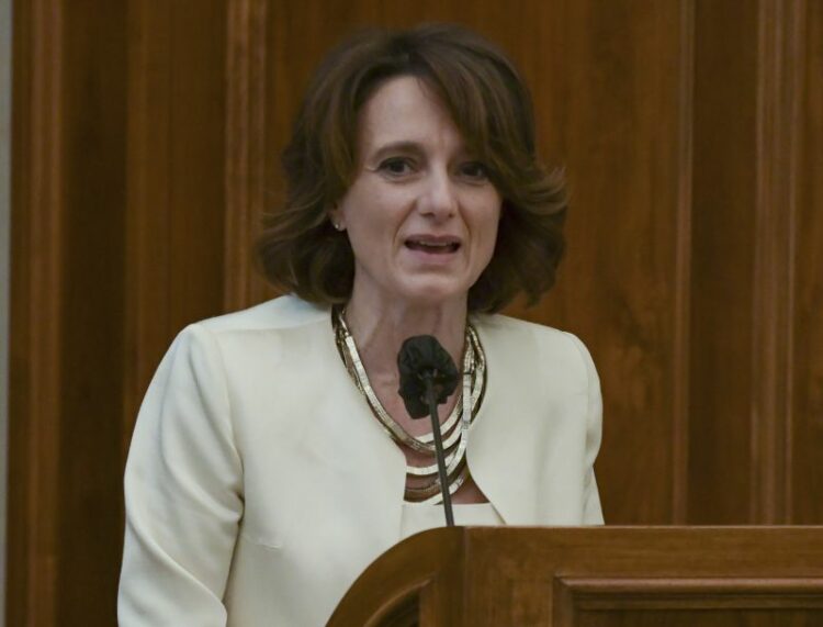 Ucraina, Bonetti “Lavoriamo per sbloccare le adozioni ferme per guerra”