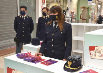 8 marzo 2022 a Ragusa: la Polizia di Stato in campo contro violenza delle donne