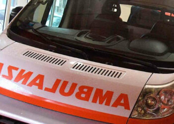 Auto travolge carrozzina sulle strisce pedonali: morto neonato