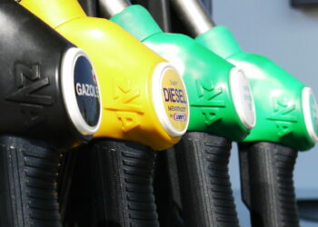 Benzina, Assopetroli minaccia lo sciopero per danni da taglio accise