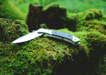 Caltanissetta, porto di arma impropria e guida sotto effetti alcol: scatta denuncia