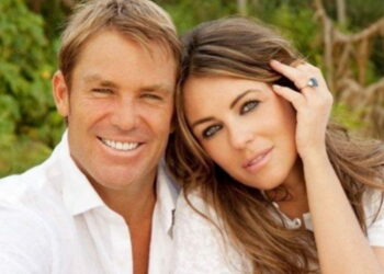 E' morto Shane Warne, l'ipotesi della dieta liquida. Elisabeth Hurley lo ricorda su Instagram