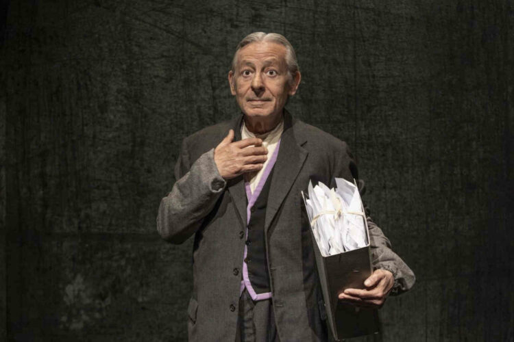 Leo Gullotta domani a Comiso