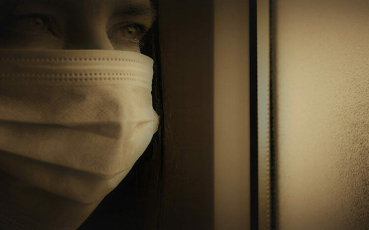 Long Covid, dopo 12 settimane si parla di sindrome: sintomi invalidanti nelle donne