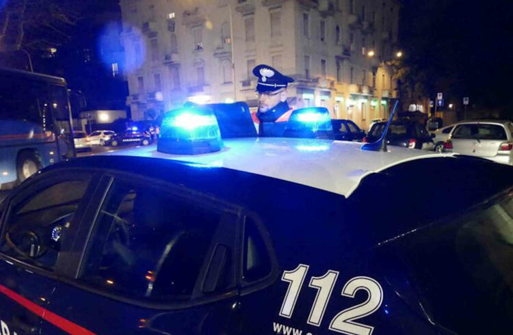 Morto commerciante accoltellato in strada a Scandicci