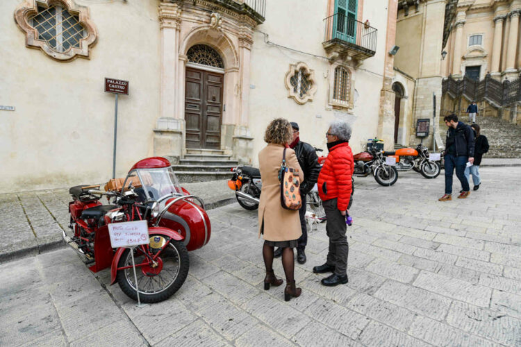 Primo Motoday di primavera in piazza Duomo a Ragusa