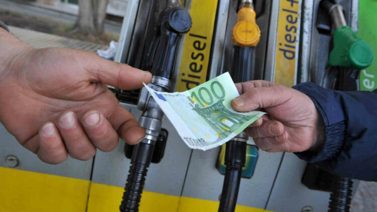Ragusa, settimana scarsa di segnalazioni per i venti di guerra e caro benzina