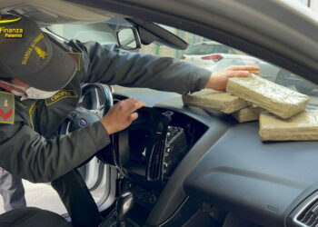 Sequestrati 4,2 chili di cocaina a Palermo VIDEO