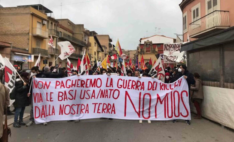 Ucraina, corte No Muos a Niscemi per dire no a guerra