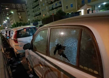 Vandali a Palermo: danneggiate una decina di auto