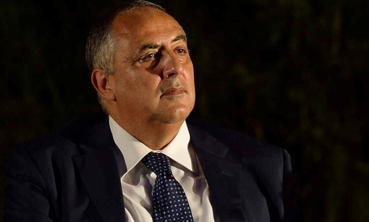 Roberto Lagalla firmale dimissioni da assessore regionale. L'ex rettore di Palermo riconsegna la delega all'Istruzione nelle mani di Musumeci