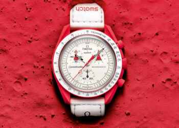 Tutti pazzi e tutti in fila per il nuovo orologio Swatch FOTO