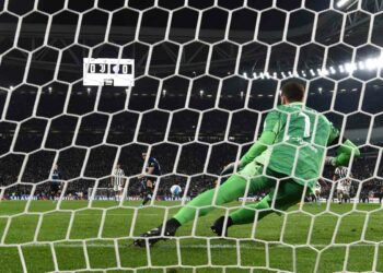 Juve-Inter 0-1, la decide un rigore di Calhanoglu