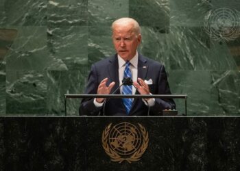 Biden chiede un processo per i “crimini di guerra” di Putin
