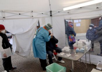 Covid Italia, 28.368 nuovi casi e 115 decessi nelle ultime 24 ore