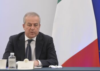Covid, Locatelli “Andamento casi migliora, ma virus circola”