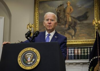 Biden “Continueremo a sostenere l’Ucraina anche con l’invio di armi”