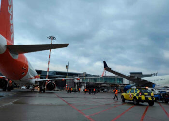 Aeroporto Malpensa, due aerei si toccano in pista durante parcheggio