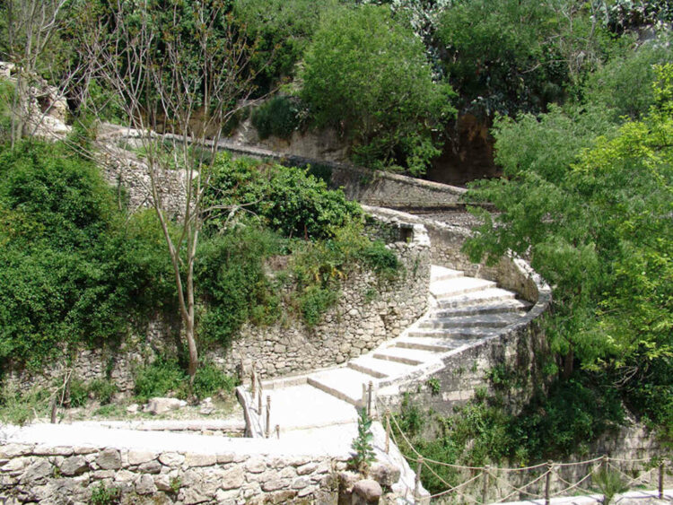 Appalto per lavori smaltimento acqua bianche nella Vallata santa Domenica a Ragusa