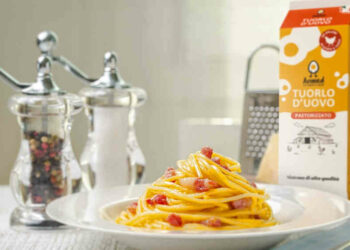 Carbonara Day con l'uovo liquido che arriva da Modica