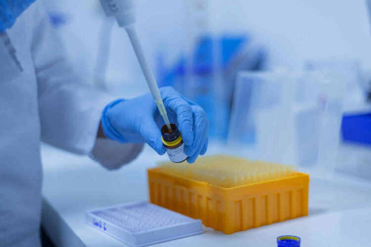 Covid Italia, indagine flash per nuove varianti virus