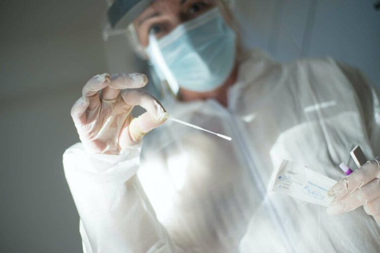Covid Ragusa, sale a 3290 il numero dei positivi e altro decesso