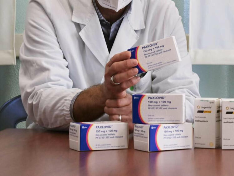 Covid, da oggi anche i medici di medicina generale possono prescrivere il farmaco antivirale Paxlovid