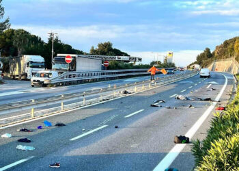 Due migranti travolti e uccisi da furgone in Autostrada