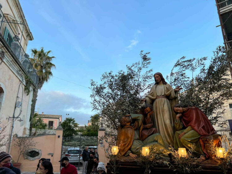 Settimana Santa a Ragusa: processioni Confraternite