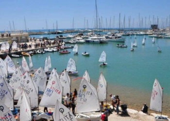Giovani velisti oggi si sfidano a Marina di Ragusa
