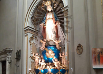 Maria Ss.della Medaglia, il simulacro della compatrona esposto in cattedrale a Ragusa