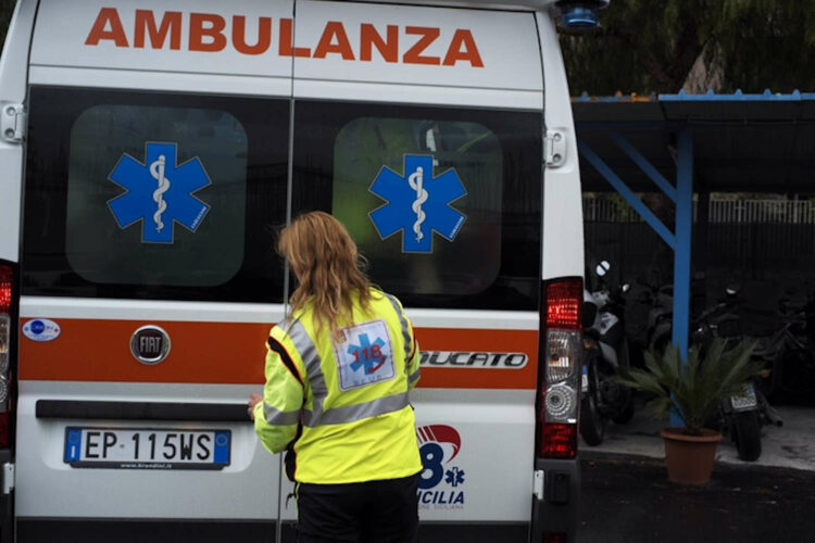 Incidente stradale, 19enne muore nel Palermitano