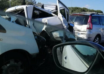 Tangenziale, spaventoso incidente a Catania: feriti