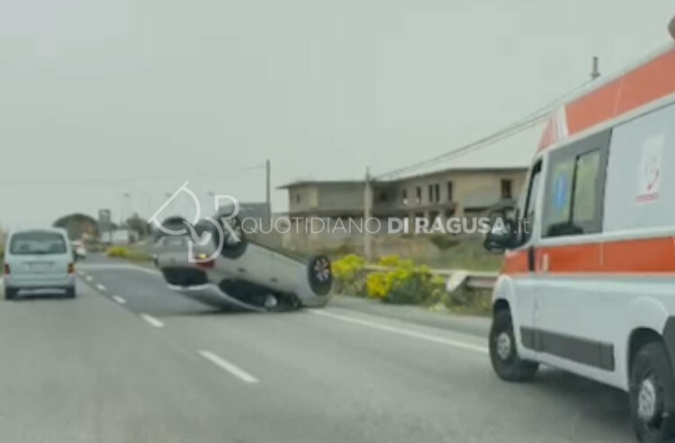 Incidente sulla Ragusa-Mare, scontro tra 2 auto: feriti