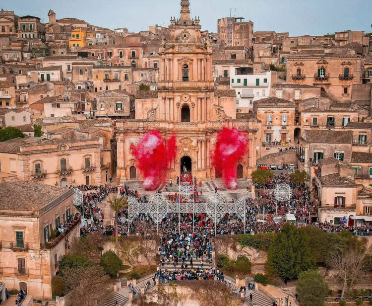 I modicani hanno ritrovato il patrono San Giorgio