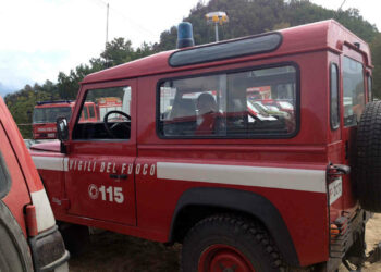 Maltempo, albero cade a Villa Borghese: ferite 2 donne, una è grave