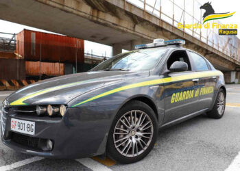 Ragusa: arrestato corriere con oltre mezzo chilogrammo di cocaina